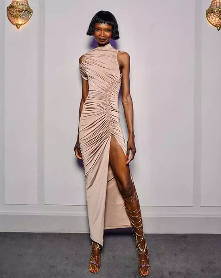 Debra Shaw al gala di beneficenza di Numéro Magazine – MUGLER MAG