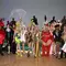 Il cast di RuPaul’s Drag Race visita la mostra Mugler al Brooklyn Museum