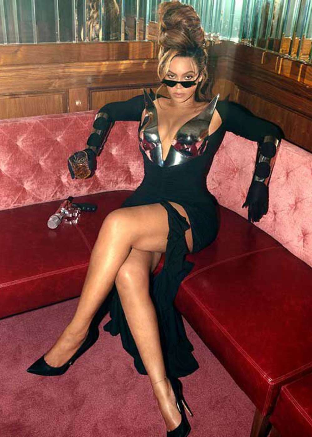 Beyoncé indossa Mugler per il suo nuovo album “RENAISSANCE”